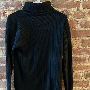 Black turtle neck size M